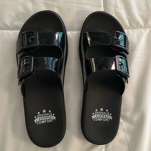 Women’s Black Slide Sandals Size 6.5